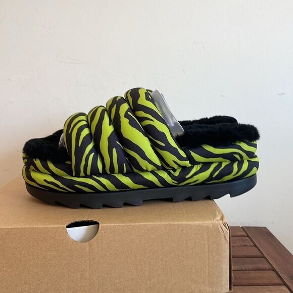 UGG Maxi Puff Slide Tiger Print Sandal Women Size 9 - Picture 10 of 15